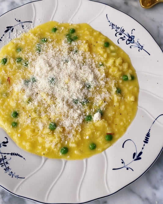 Pea and saffron risotto with ingredients